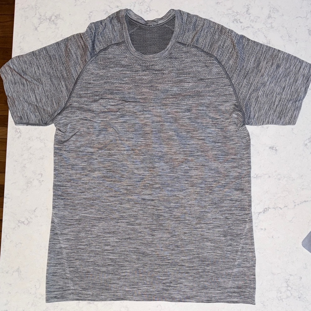 Lululemon Men’s Slate Gray Metal Vent Tech T Shirt Small
